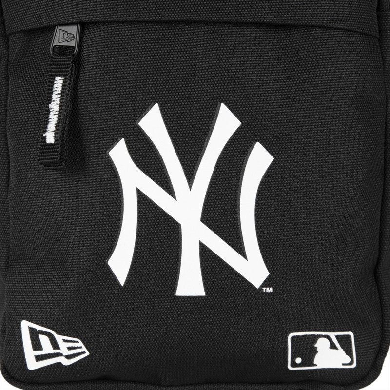 New Era Proizvodi MLB SIDE BAG NEYYAN BLKWHI 