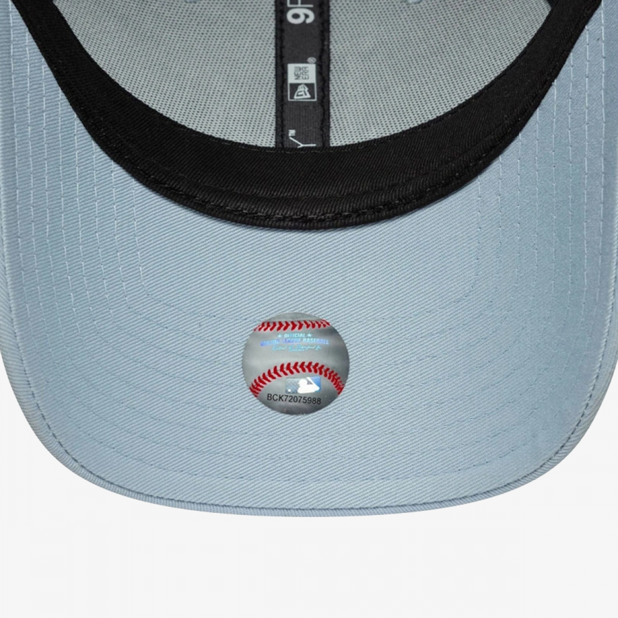 New Era Kačket METALLIC LOGO 9FORTY 