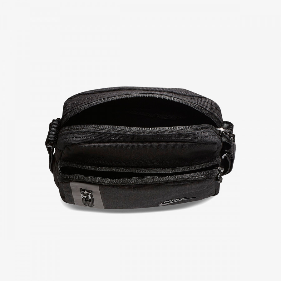 Nike Torbica NIKE CORE SMALL ITEMS 3.0 