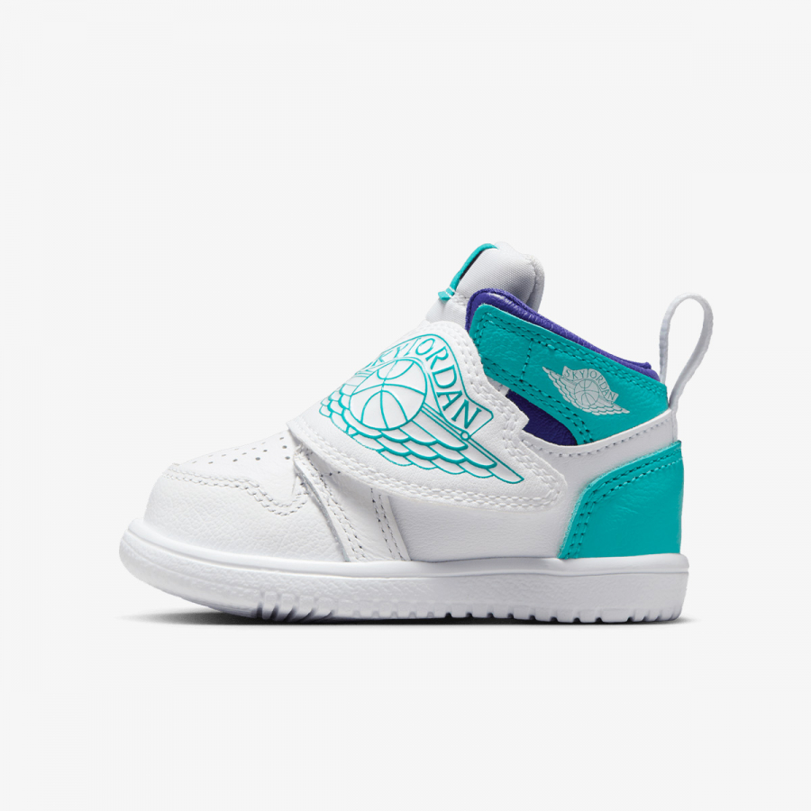 Nike Patike Sky Jordan 1 