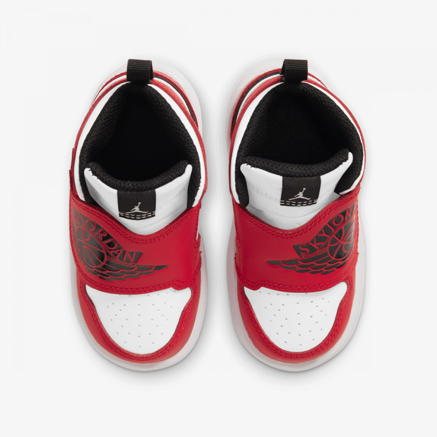 Nike Patike Sky Jordan 1 