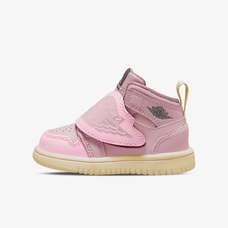 Nike Patike Sky Jordan 1 