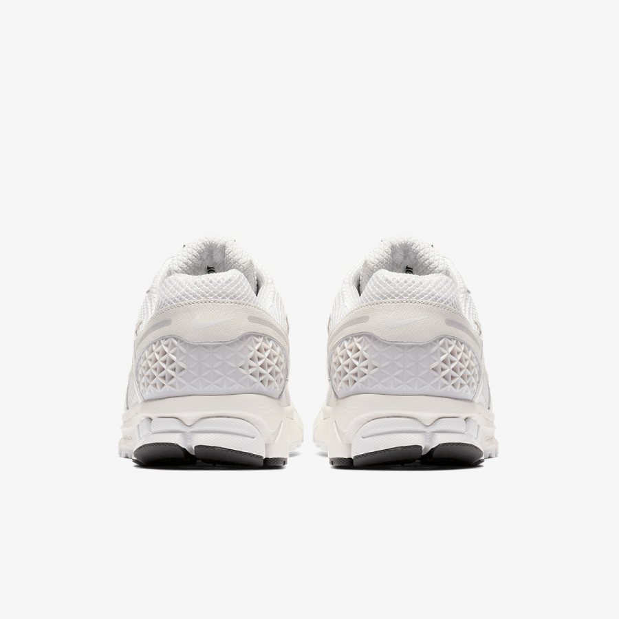 Nike Patike Zoom Vomero 5 