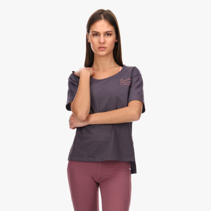 nike icon clash city sleek