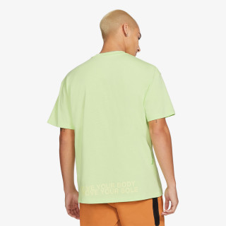 Nike Majica M NSW TEE WORLD TOUR 