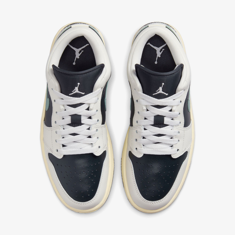 Nike Patike WMNS AIR JORDAN 1 LOW 