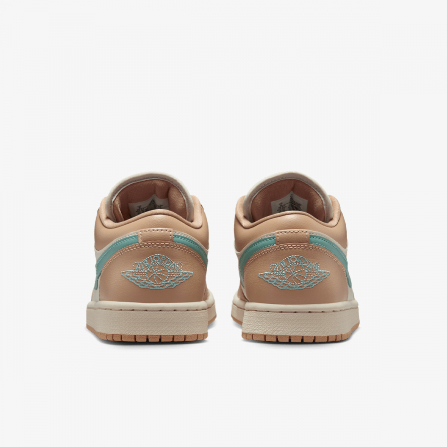 Nike Patike WMNS AIR JORDAN 1 LOW 
