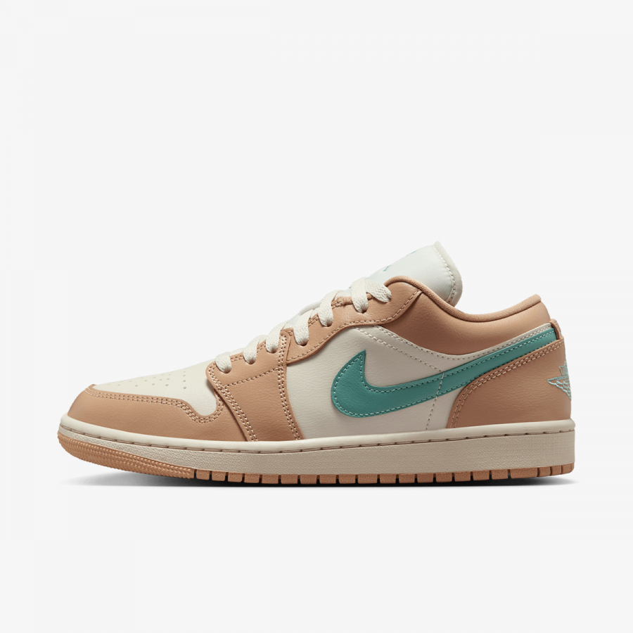 Nike Patike WMNS AIR JORDAN 1 LOW 