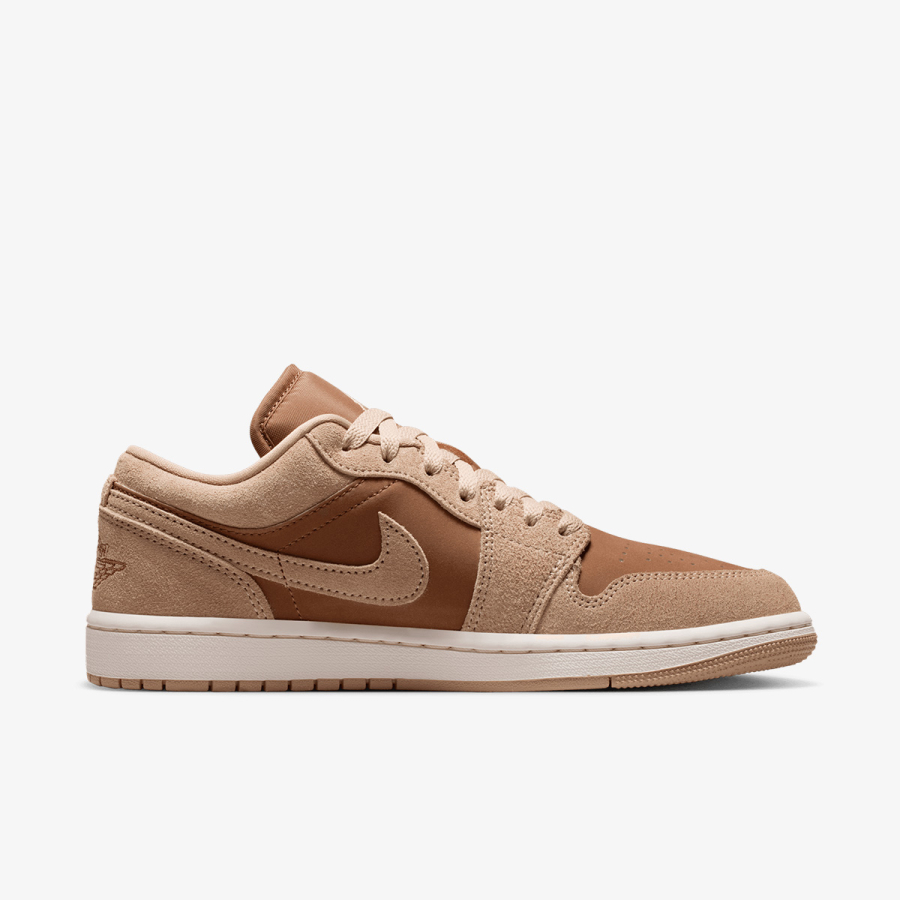 Nike Patike WMNS AIR JORDAN 1 LOW 