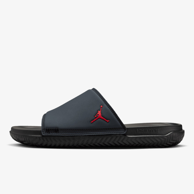 NIKE Papu e Jordan Play