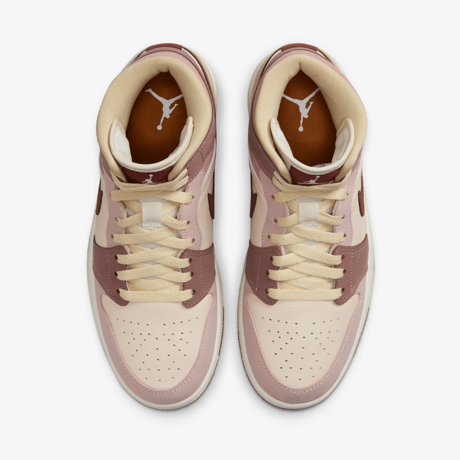 Nike Patike WMNS AIR JORDAN 1 MID SE 