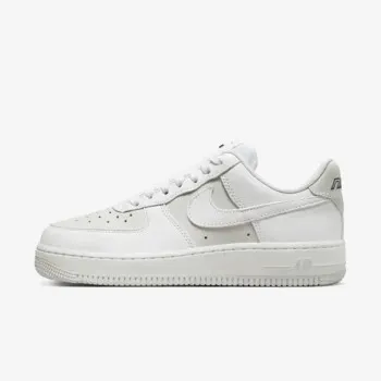 NIKE Patike WMNS AIR FORCE 1 07 LX NBHD 