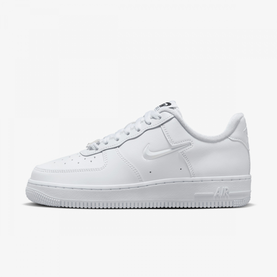 Nike Proizvodi WMNS AIR FORCE 1 07 SE 