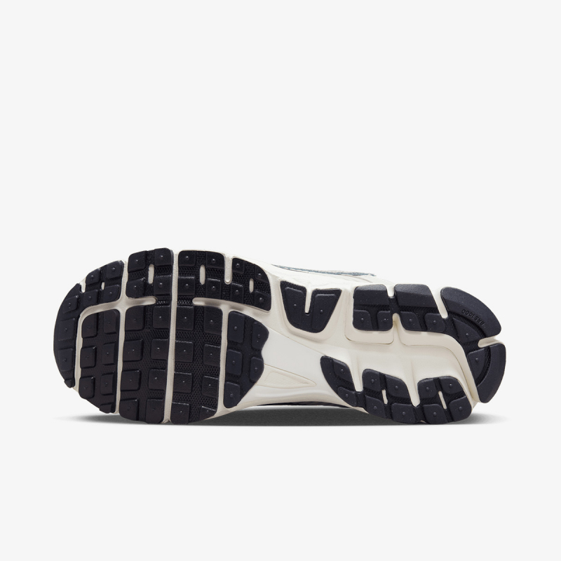 Nike Patike Zoom Vomero 5 