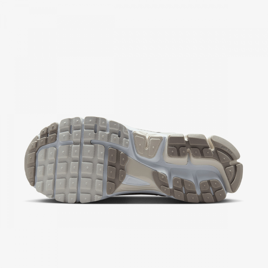 Nike Patike Zoom Vomero 5 