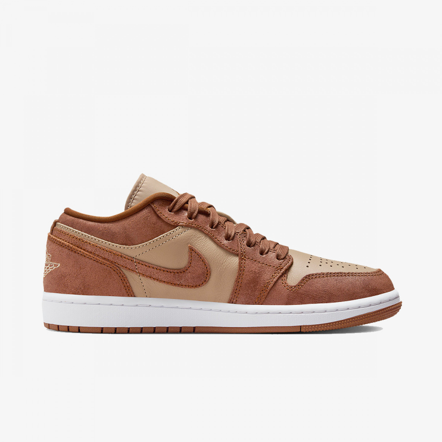 Nike Patike WMNS AIR JORDAN 1 LOW SE 