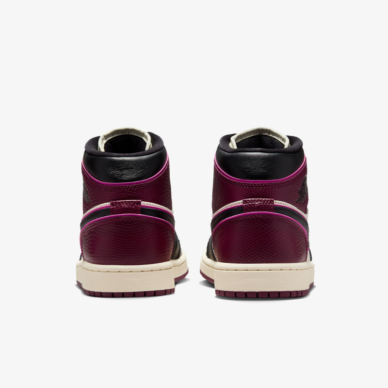 Nike Patike Air Jordan 1 Mid SE 