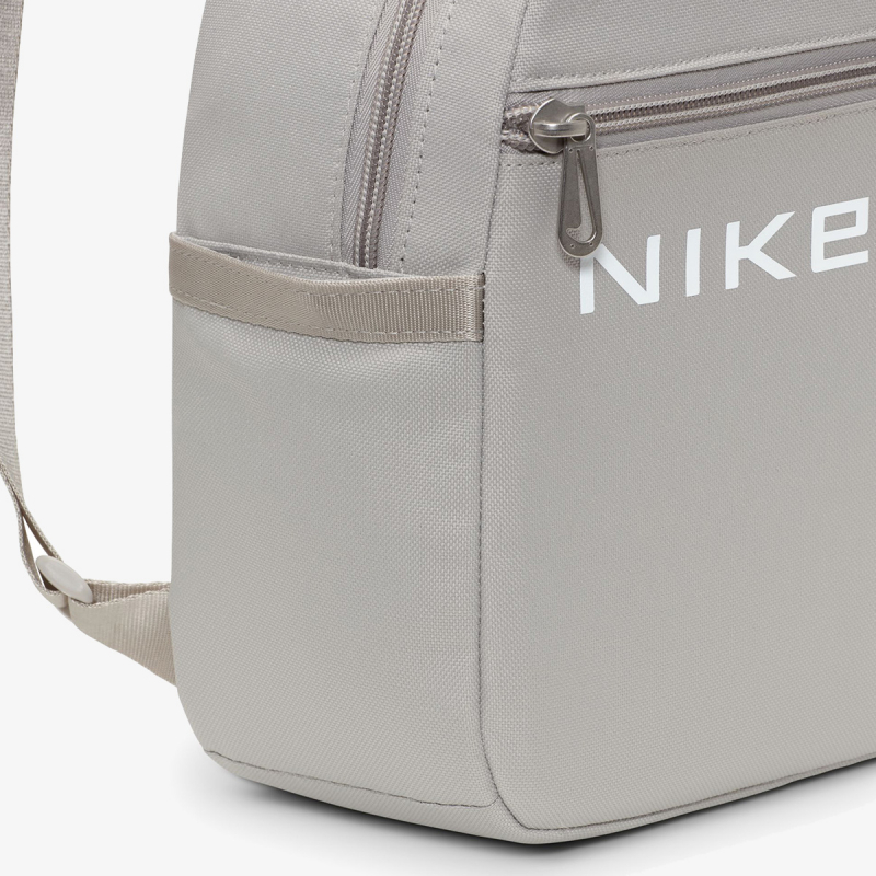 Nike Ranac Futura 