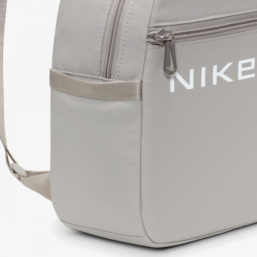 Nike Ranac Futura 