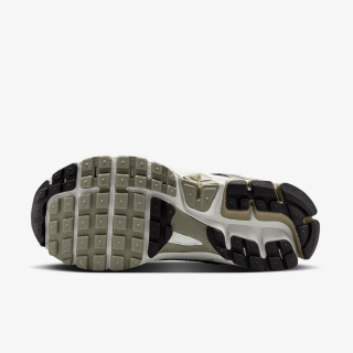 Nike Patike VOMERO 5 BG 