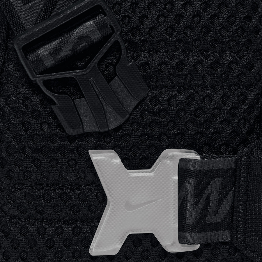 Nike Torbica NK NSW ESS CRSSBDY-AIRMAX SP25 
