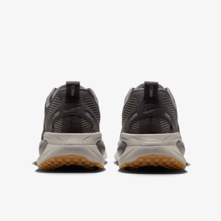 Nike Patike NIKE VOMERO 18 