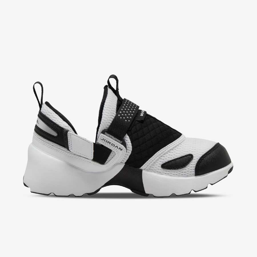 Nike Patike WMNS JORDAN TRUNNER LX 