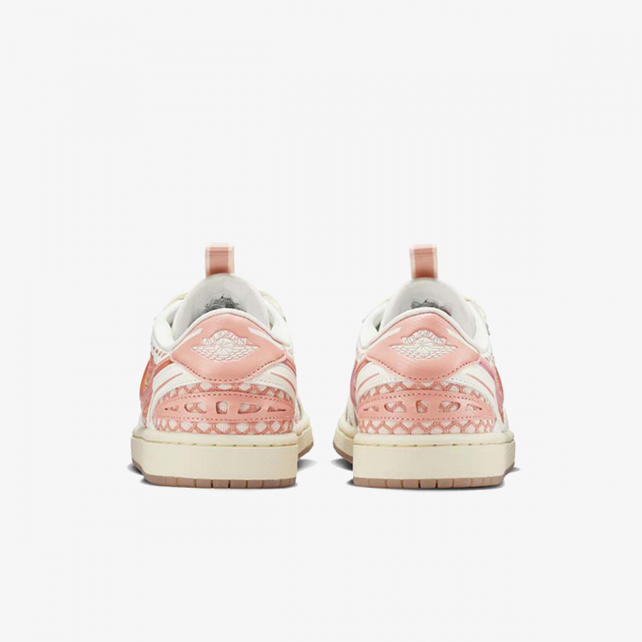 Nike Patike WMNS AIR JORDAN 1 MM LOW V3 