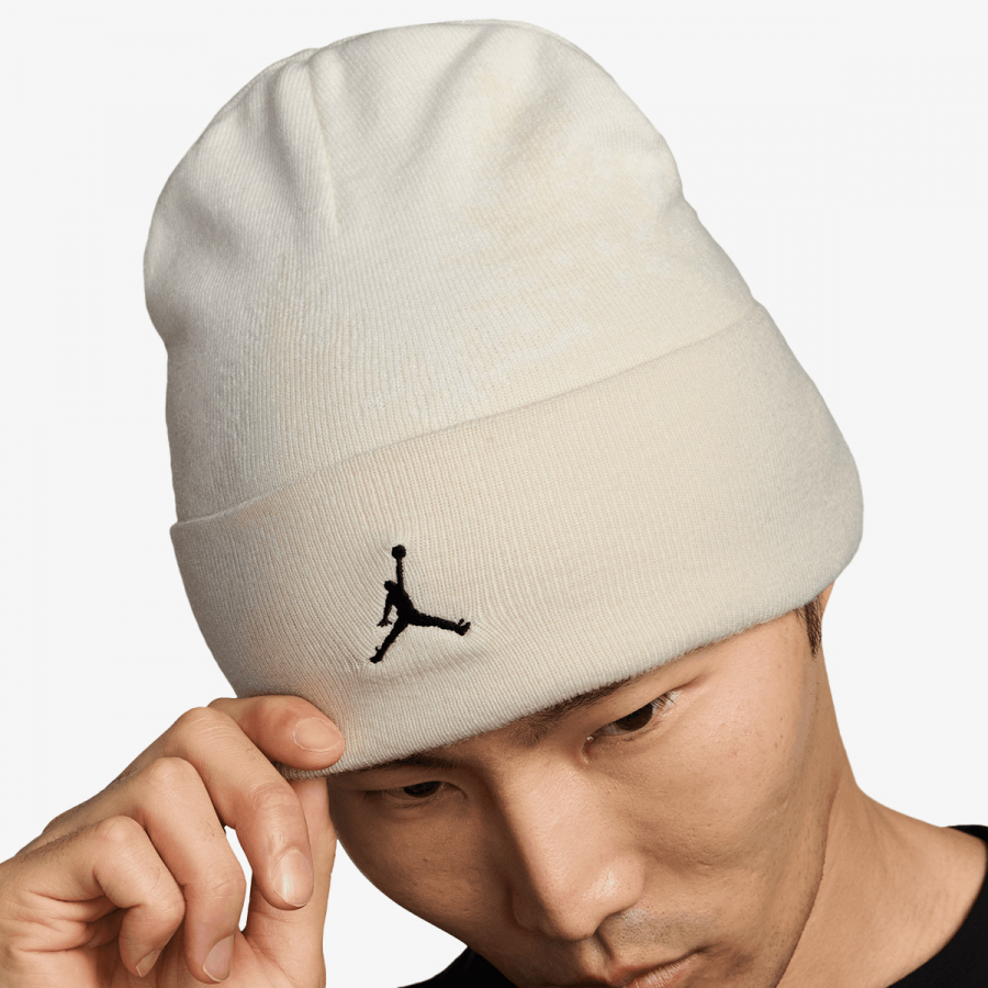 Nike Kapa U J PEAK BEANIE GIFT GVING AOJ 