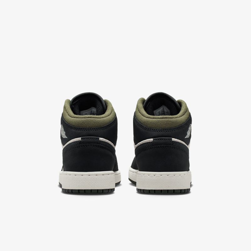 Nike Patike AIR JORDAN 1 MID SE (GS) 