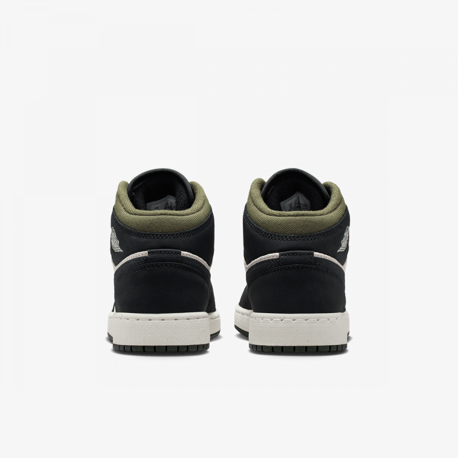 Nike Patike AIR JORDAN 1 MID SE (GS) 
