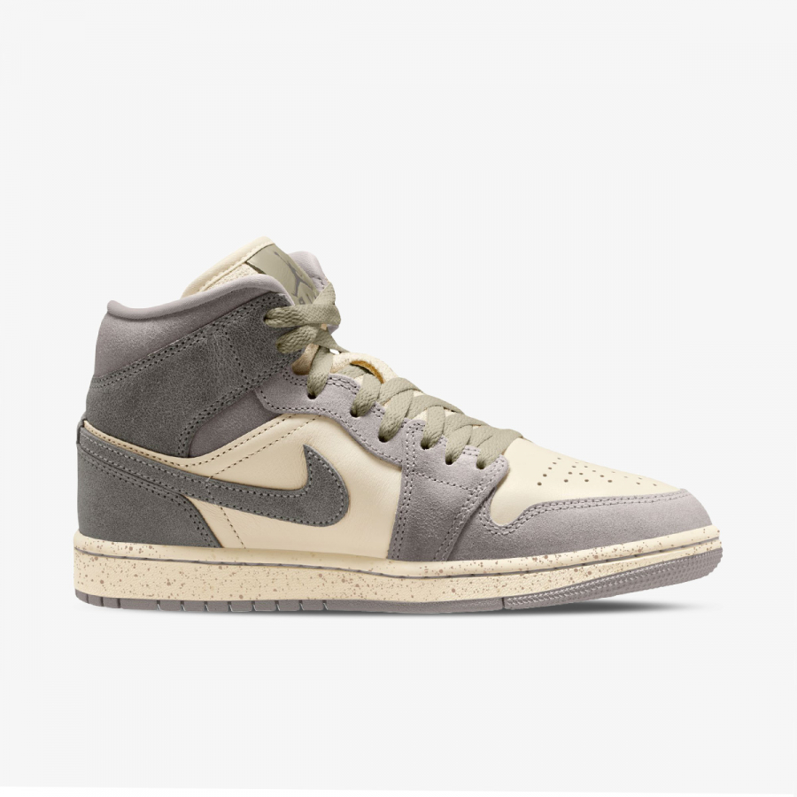 Nike Patike WMNS AIR JORDAN 1 MID SE V2 