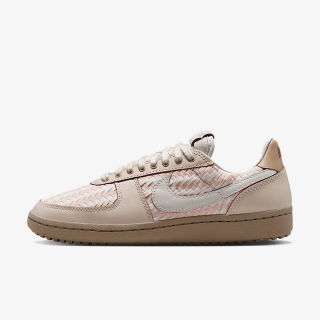 Proizvodi WMNS NIKE FIELD GENERAL CN 