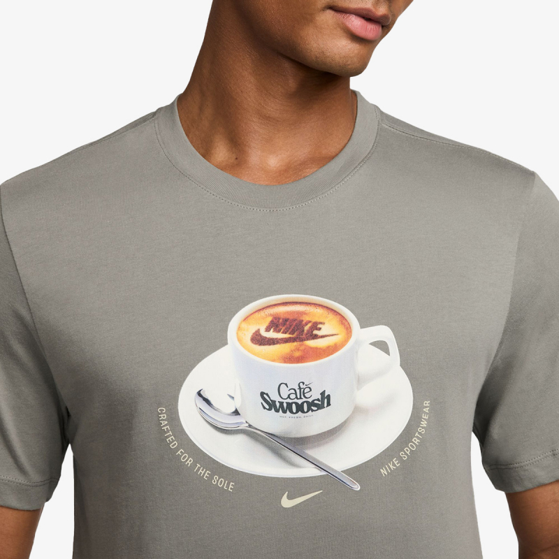 Nike Majica U NSW TEE STD CAFE SWOOSH MUG 