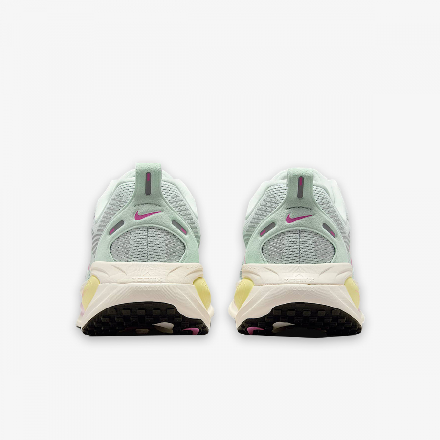 Nike Patike NIKE VOMERO 18 