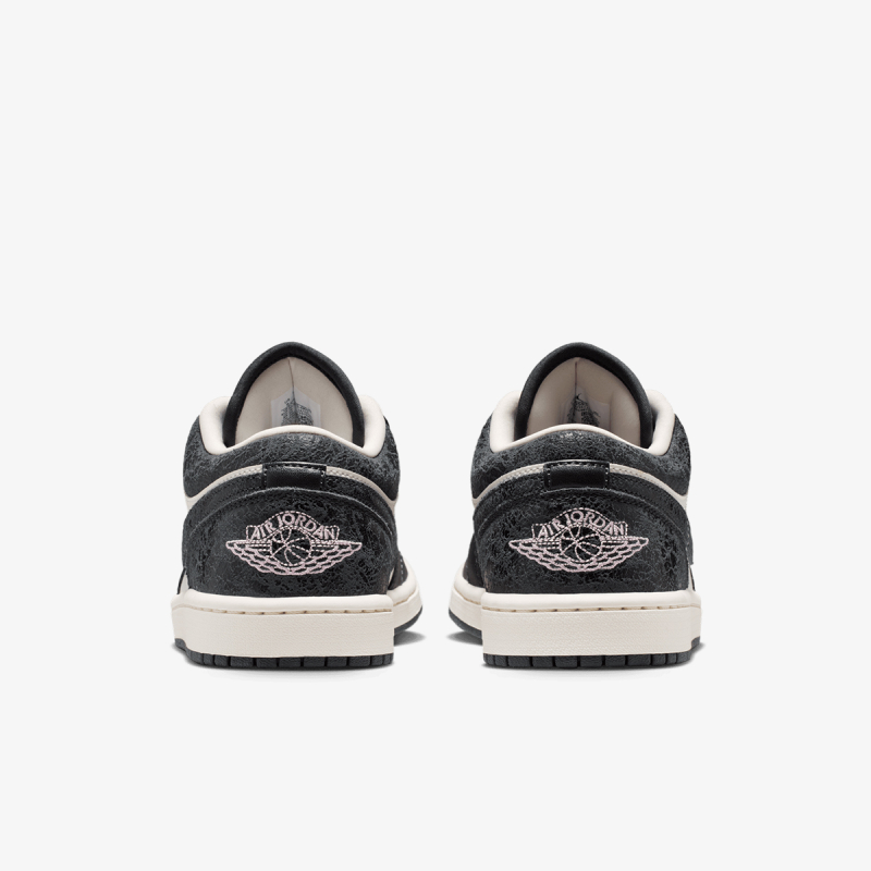 Nike Patike WMNS AIR JORDAN 1 LOW SE V2 