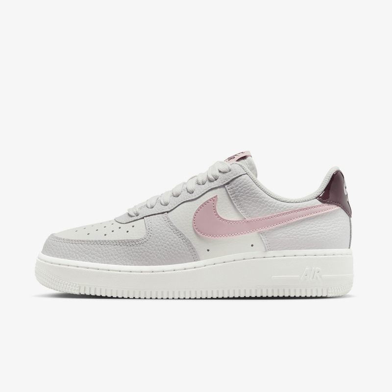 Nike Patike W AIR FORCE 1 07 