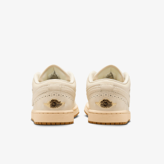 Nike Patike WMNS AIR JORDAN 1 LOW SE 