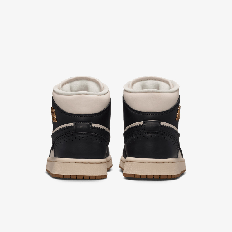 Nike Patike WMNS AIR JORDAN 1 MID SE 