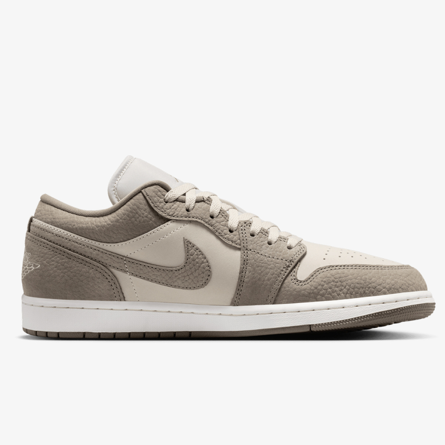 Nike Patike AIR JORDAN 1 LOW 