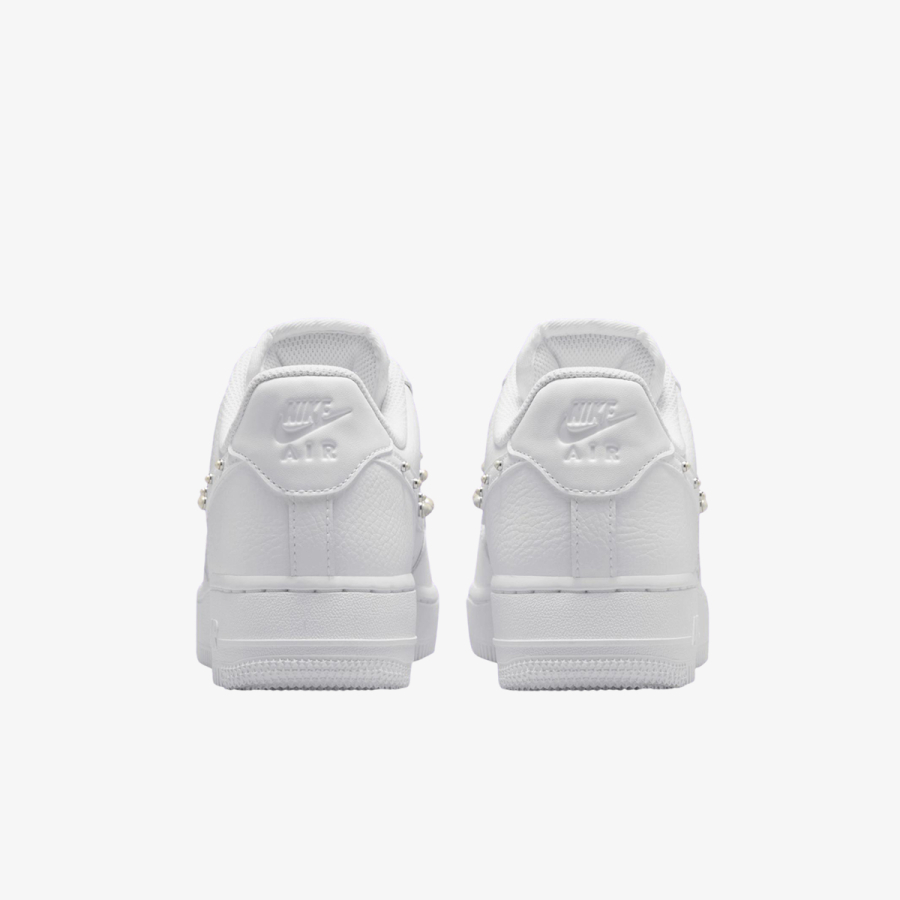 Nike Patike WMNS AIR FORCE 1 07 WB 