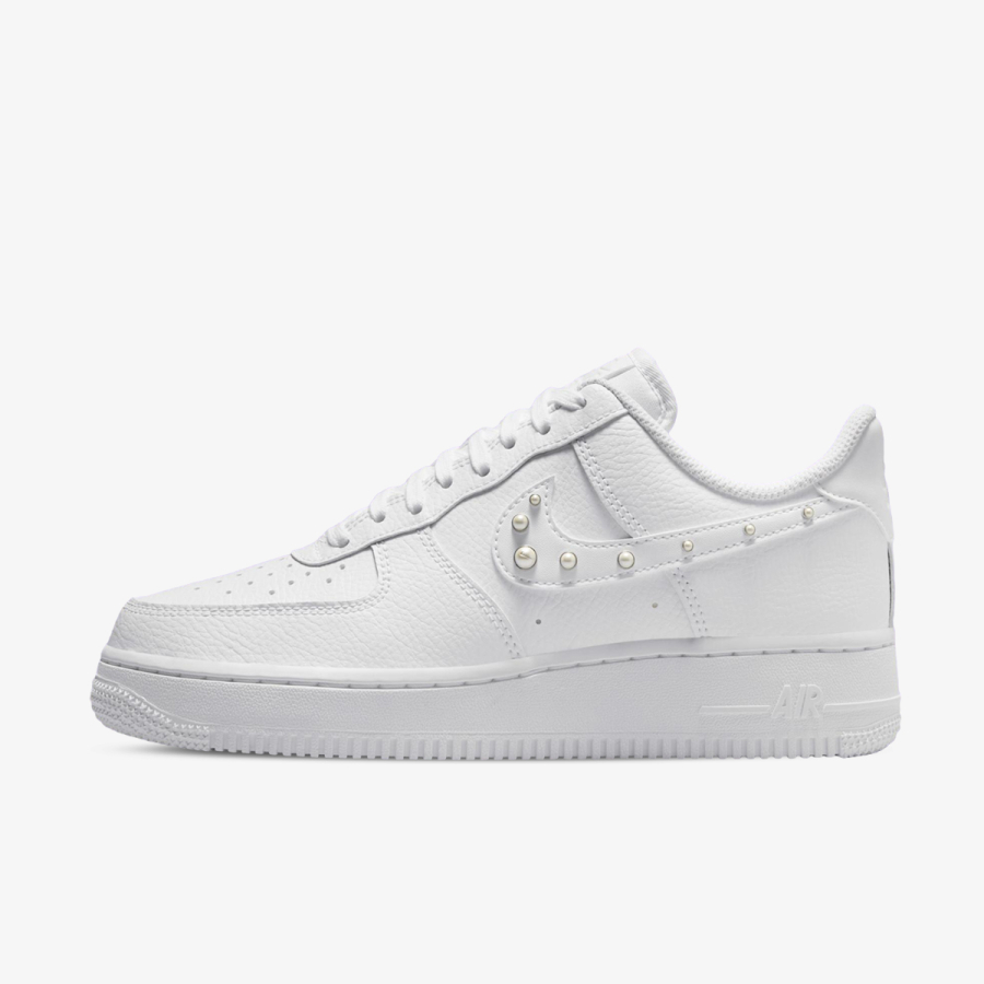 Nike Patike WMNS AIR FORCE 1 07 WB 