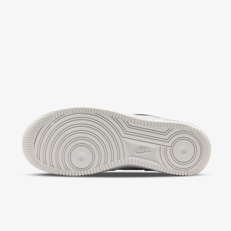 Nike Patike WMNS AIR FORCE 1 07 