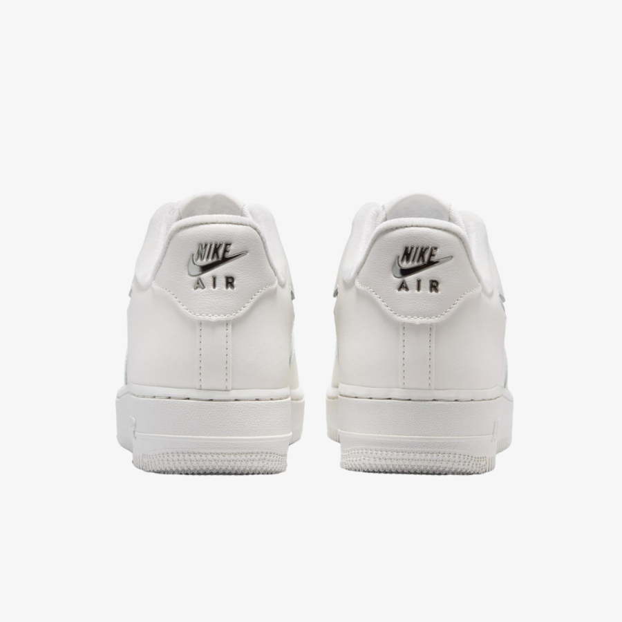 Nike Patike WMNS AIR FORCE 1 07 