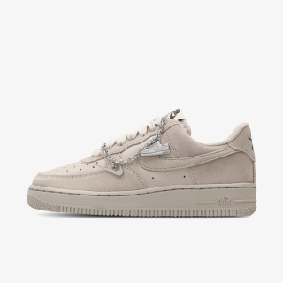 Nike Patike WMNS AIR FORCE 1 07 