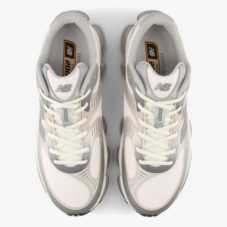 New Balance Patike 2000 