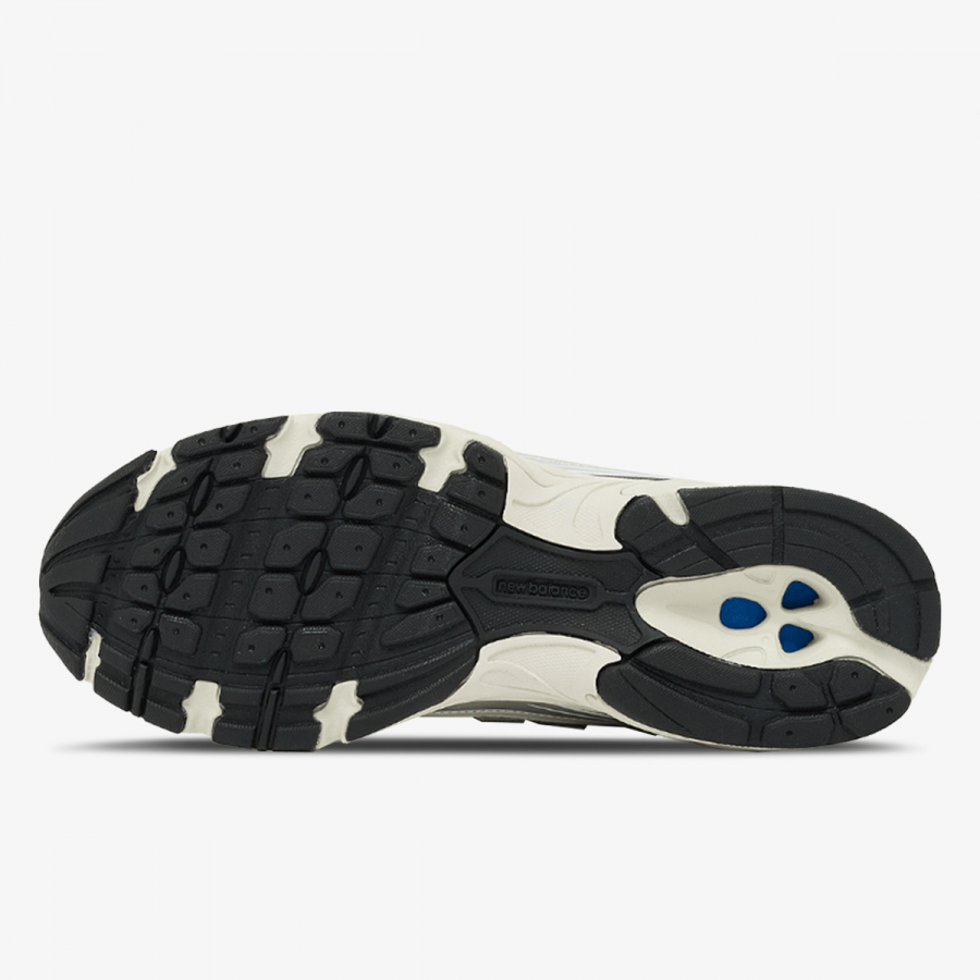 New Balance Patike 740 