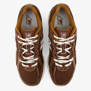 New Balance Patike 740 